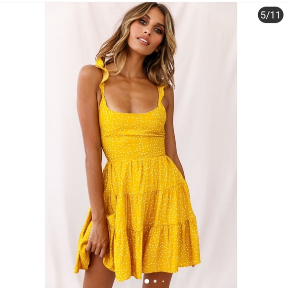 NWT Selfie Leslie Allegra Fluted Hem Lace Up Back Dress - Picture 4 of 6